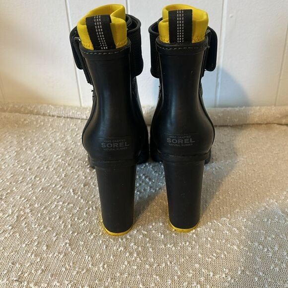SOREL Medina III Waterproof Heeled Ankle Rain Boot Black Booties Womens 9.5 - Picture 9 of 13